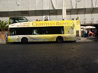 法王庁のバスとか